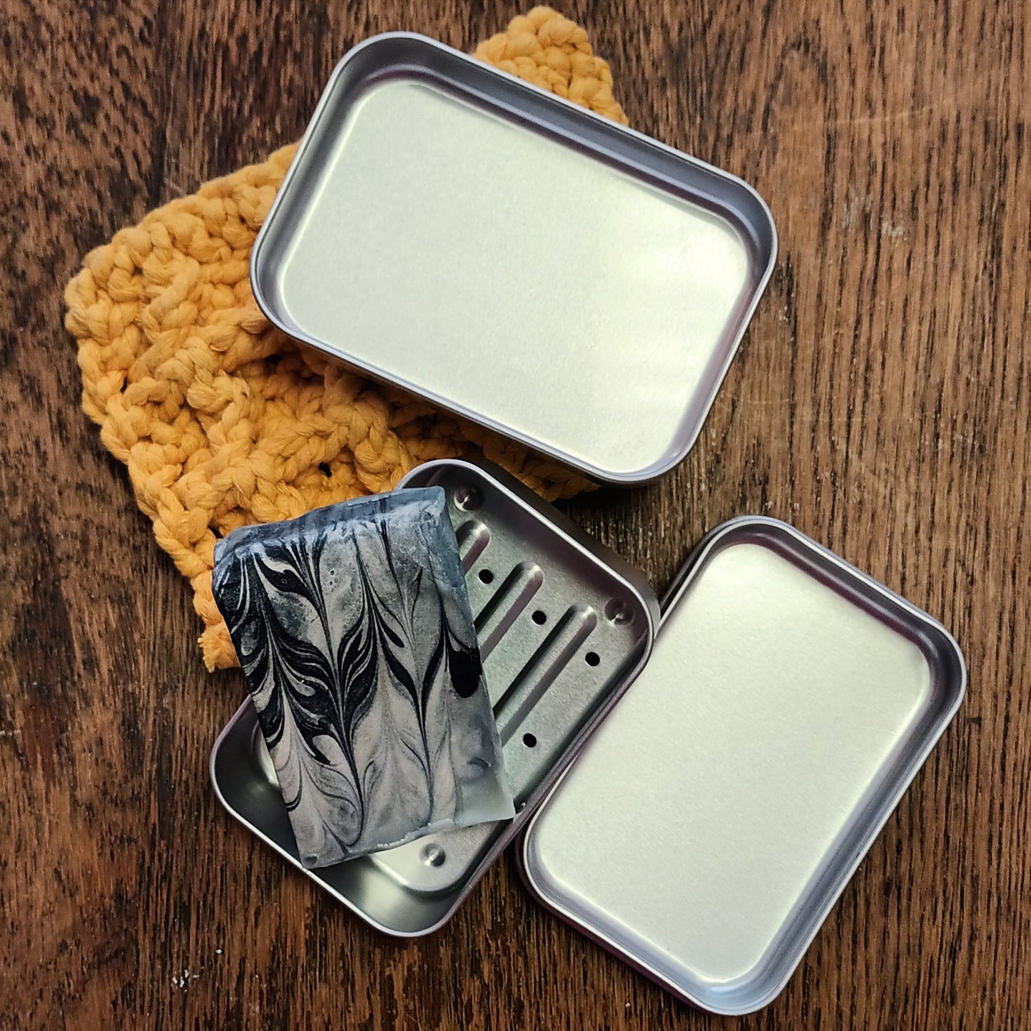 Aluminium Seifendose rund und eckig mit separatem Abtropfgitter