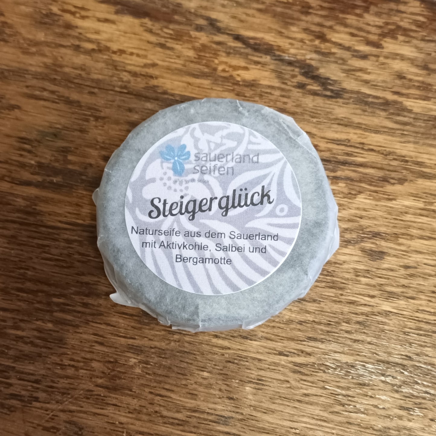 Steigerglück Schwarze Seife mit Aktivkohle Bergamotte und Salbei