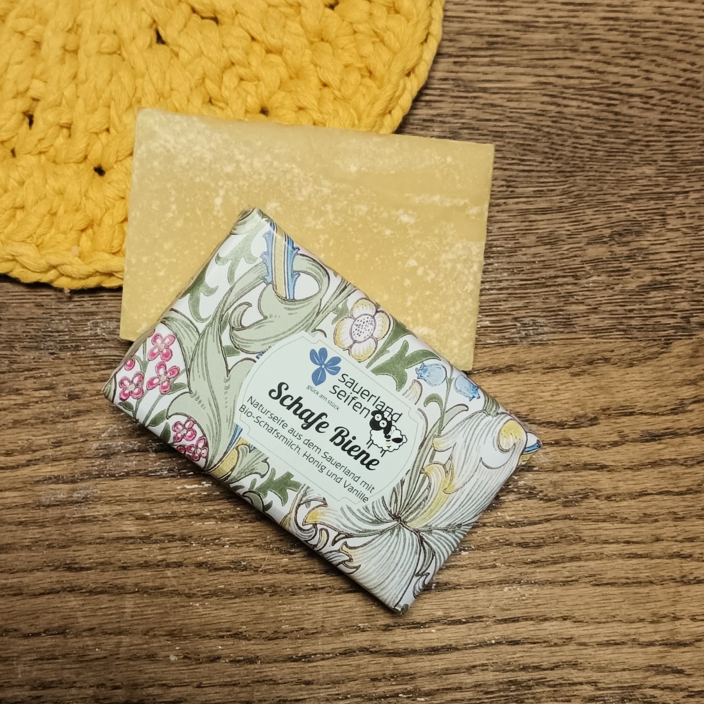 Schafe Biene mit Schafsmilch und Honig