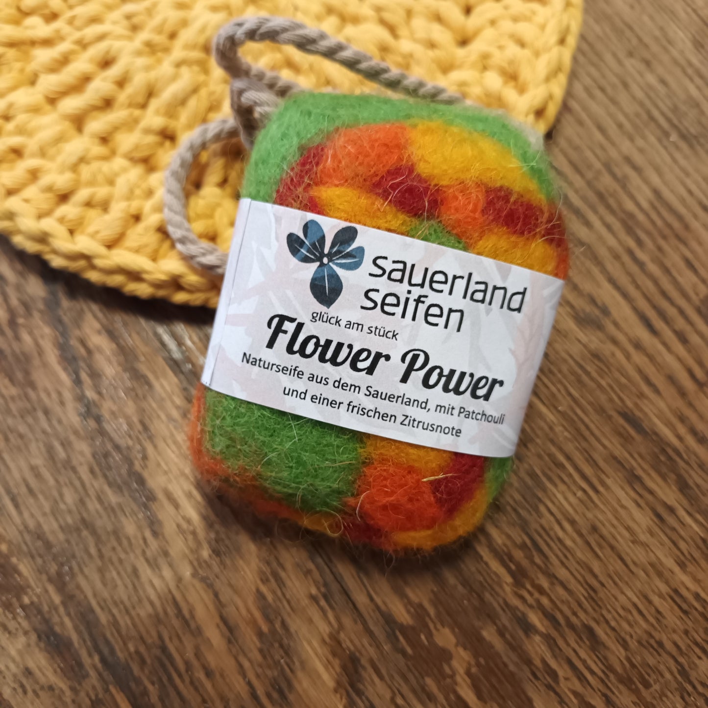 Filzseife Flower Power mit Seil